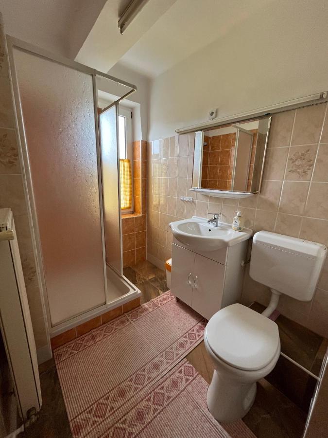 Karolin Apartman Bük Exterior foto