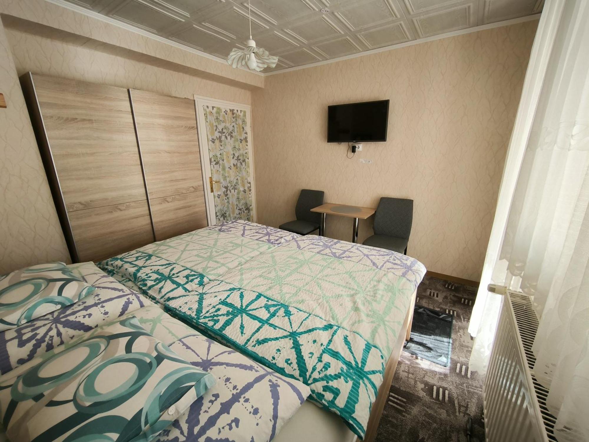 Karolin Apartman Bük Exterior foto